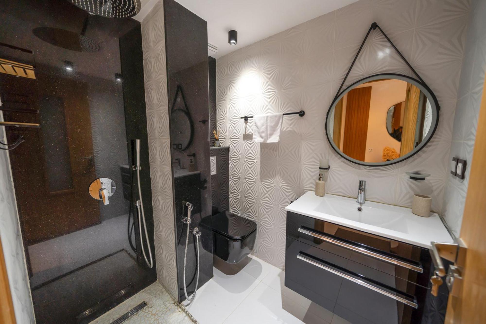 탕헤르 Ecrin Secret, Duplex Prestige, Proche Corniche & Medina, Piscine, Parking, Wifi, Iptv, Ac 아파트 외부 사진
